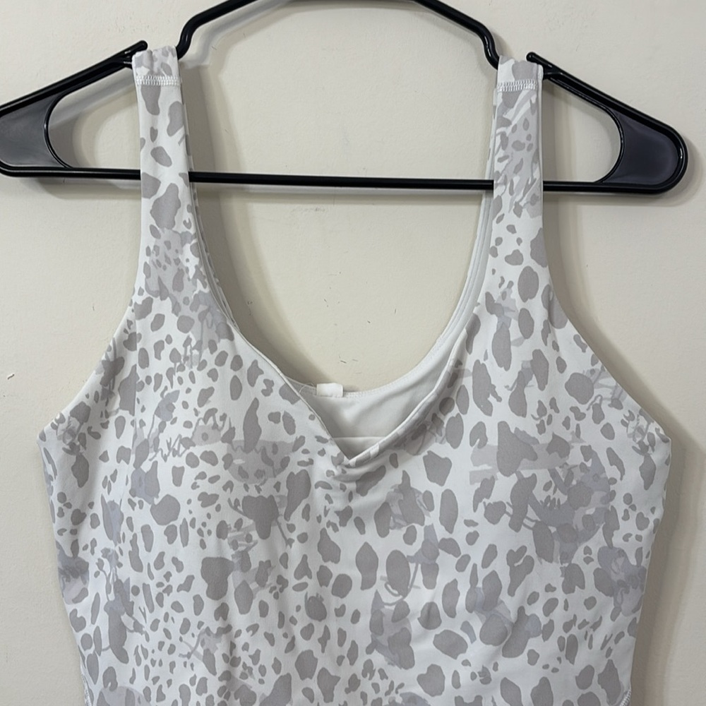 Lululemon Align Tank Top Cheetah Camo Antique White Multi Size 12 - Picture 3 of 8